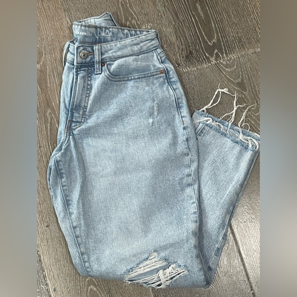 Old Navy High Rise Curvy OG Straight Light Wash Distressed Jeans - Picture 2 of 4